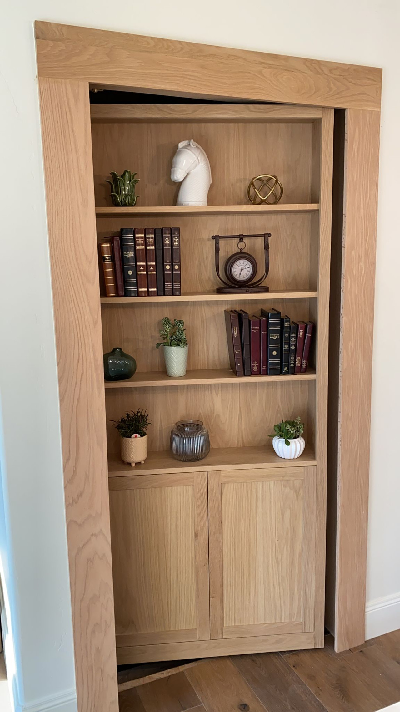 Single Hidden Bookcase Door – Upper Shelves & Base Cabinet (Style 3)