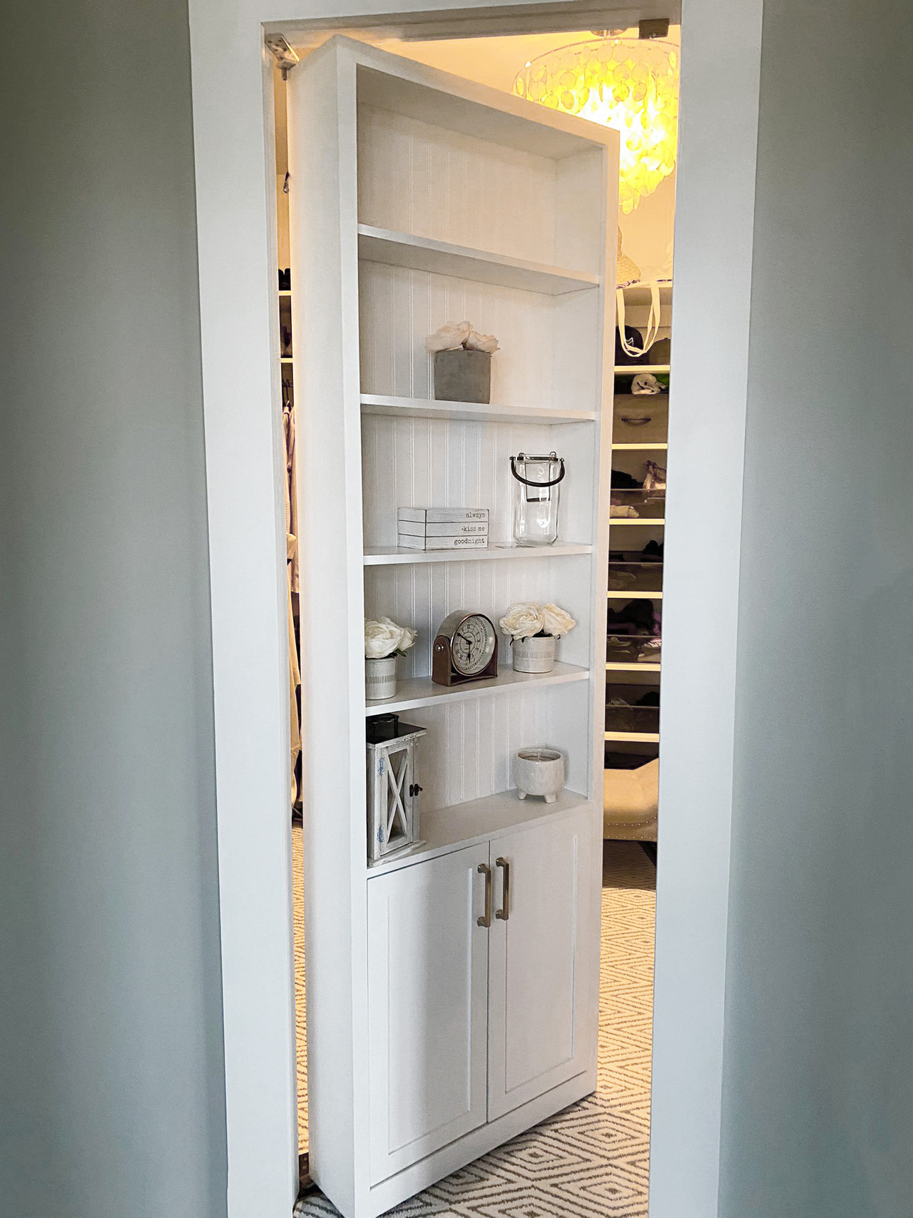 Single Hidden Bookcase Door – Upper Shelves & Base Cabinet (Style 3)